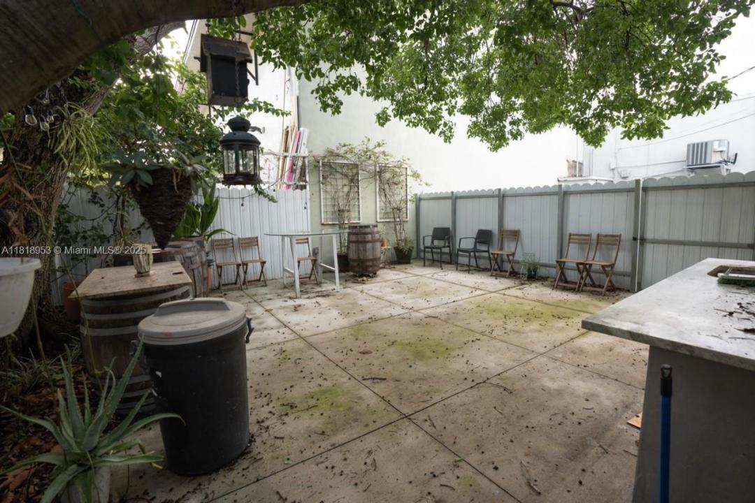 1650 SW 8th St, Miami, Floride 33135, États-Unis