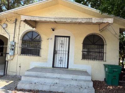 1270 NW 29th Ter 1A, Miami, Florida 33142, USA