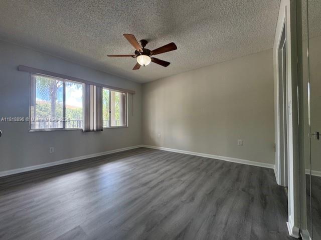800 SW 142nd Ave 211N, Pembroke Pines, Floryda 33027, USA