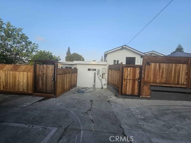 1/2 Tremont Street, East Los Angeles, California 90033, Estados Unidos