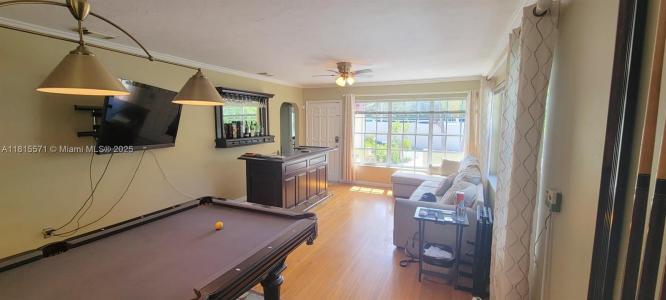 3325 Alton Rd, Miami Beach, Florida 33140, USA