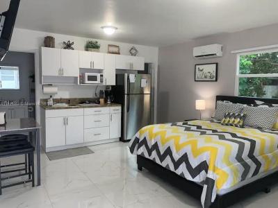 1762 NW 15th St 4, Miami, Florida 33125, USA