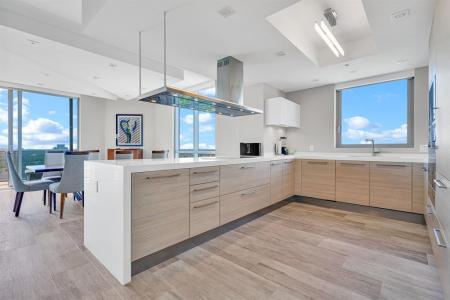 17111 Biscayne Blvd 1702, Marina Palms, North Miami Beach, فلوريدا 33160, الولايات المتحدة