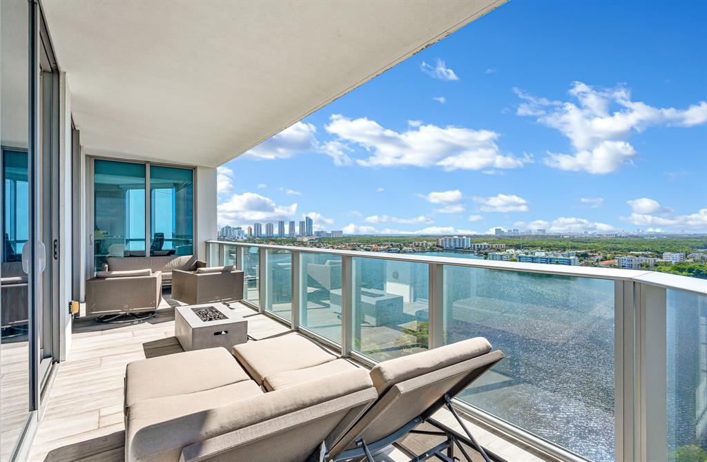 17111 Biscayne Blvd 1702, Marina Palms, North Miami Beach, فلوريدا 33160, الولايات المتحدة