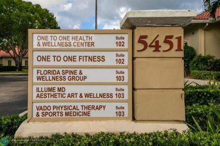 5451 N University Dr 103, Coral Springs, Florida 33067, Stati Uniti