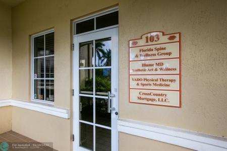5451 N University Dr 103, Coral Springs, Florida 33067, Stati Uniti