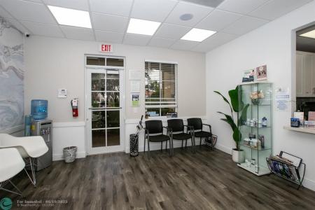 5451 N University Dr 103, Coral Springs, Florida 33067, Stati Uniti