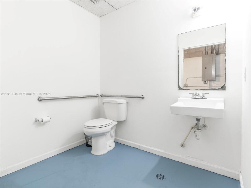 20200 NW 2nd Ave, Miami Gardens, Флорида 33169, Соединенные Штаты