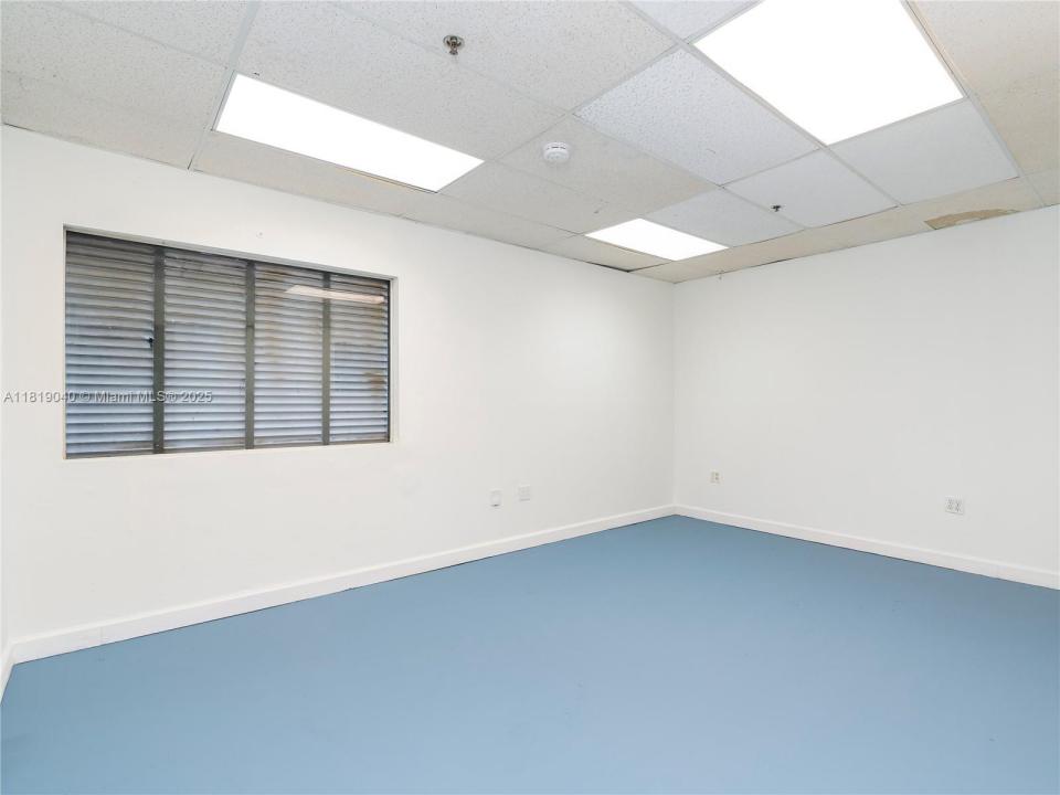 20200 NW 2nd Ave, Miami Gardens, Флорида 33169, Соединенные Штаты