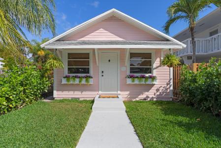 312 N K Street, THE PINK MONKEY COTTAGE, Lake Worth Beach, Florida 33460