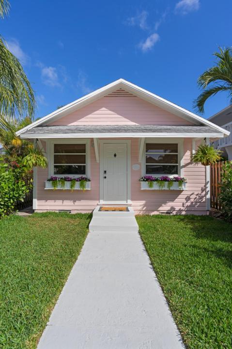 312 N K Street, THE PINK MONKEY COTTAGE, Lake Worth Beach, Florida 33460