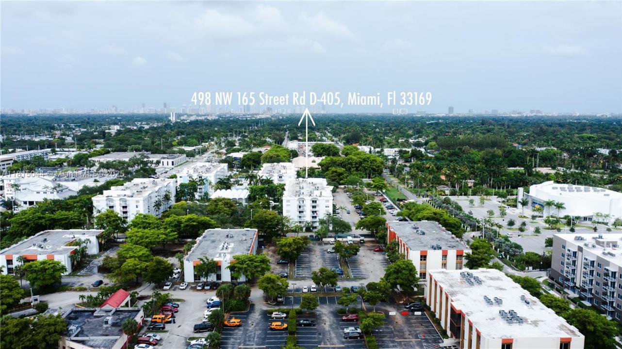 498 NW 165th St Rd D-405, Miami, Flórida 33169, Estados Unidos