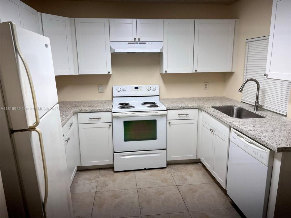 1376 NW 93rd Ter 1376, Coral Springs, Florida 33071