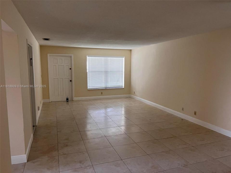 1376 NW 93rd Ter 1376, Coral Springs, Florida 33071