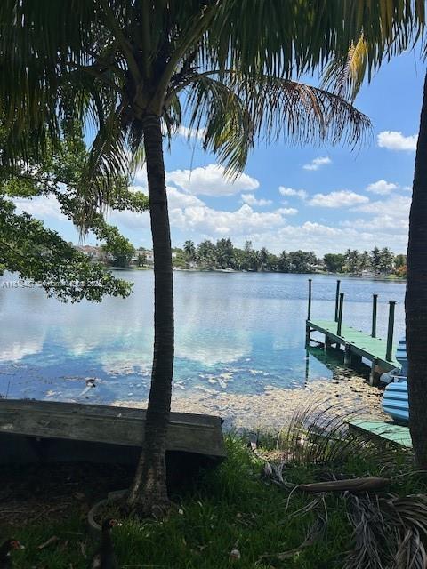 1680 W 72nd St, Hialeah, Florida 33014