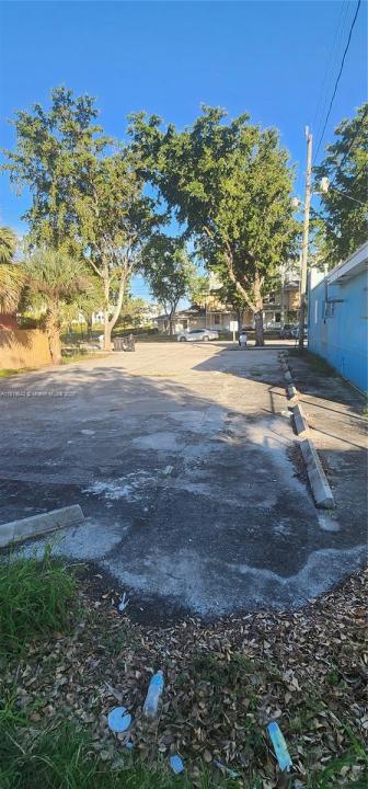 1881 N Tamarind Ave, West Palm Beach, Florida 33407, USA