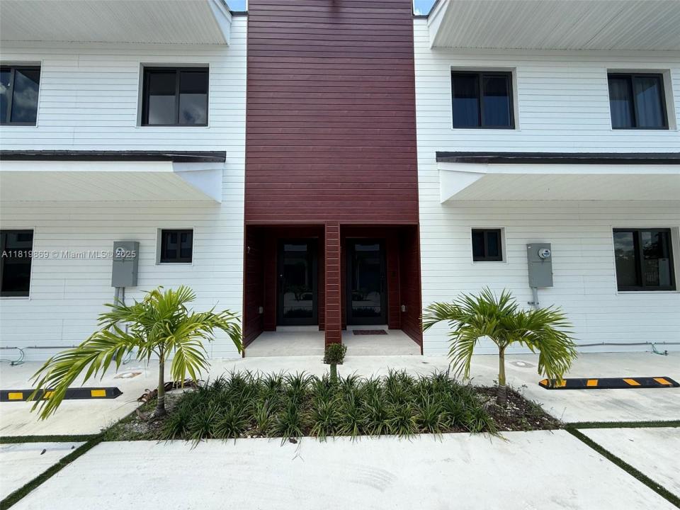 936 NW 10th St 3, Florida City, Florida 33034