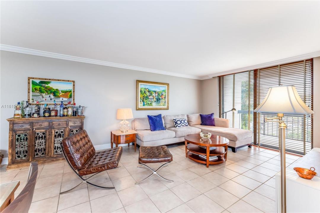 2333 Brickell Ave 416, Miami, Florida 33129, Stati Uniti
