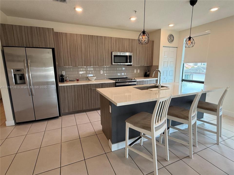 4700 NW 84th Ave 36, Doral, Florida 33166, HOA KỲ