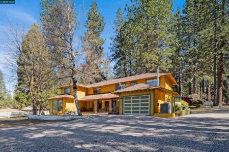 Alves Dr, Weed, California 96094, Estados Unidos