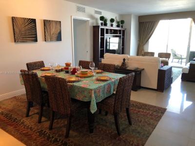 1800 S Ocean Dr 908, Hallandale Beach, Florida 33009, USA