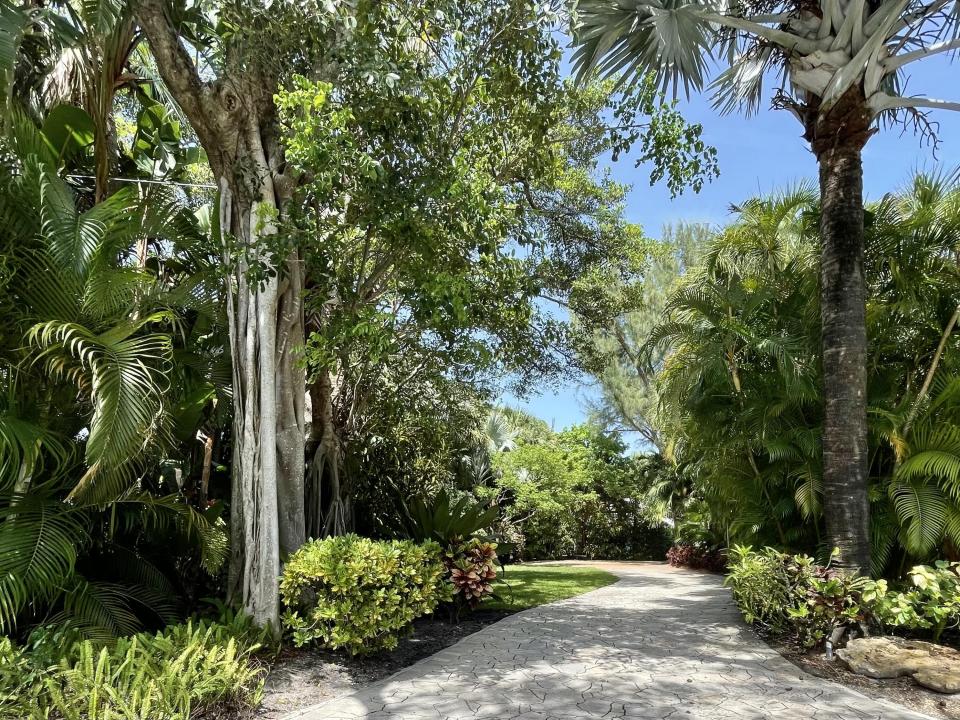 216 SE Atlantic Drive, Lantana, Florida 33462, USA