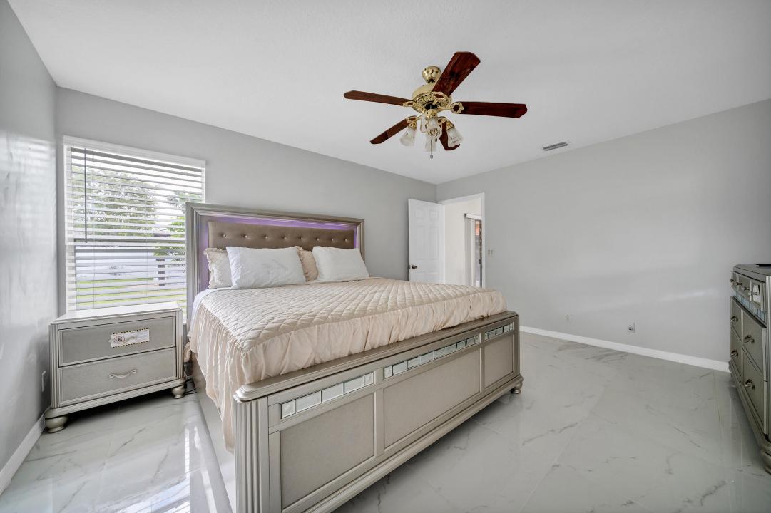 113 Madrid Street, LA MANCHA, Royal Palm Beach, Florida 33411, Amerika Birleşik Devletleri