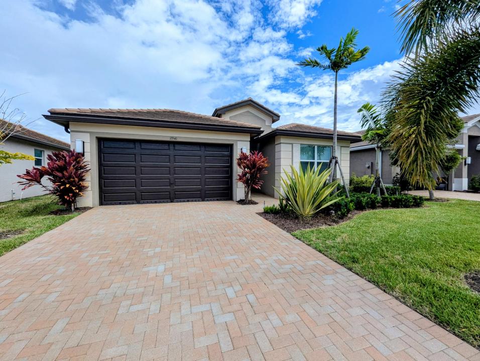 13541 SW Oceanus Boulevard, Port Saint Lucie, Florida 34987
