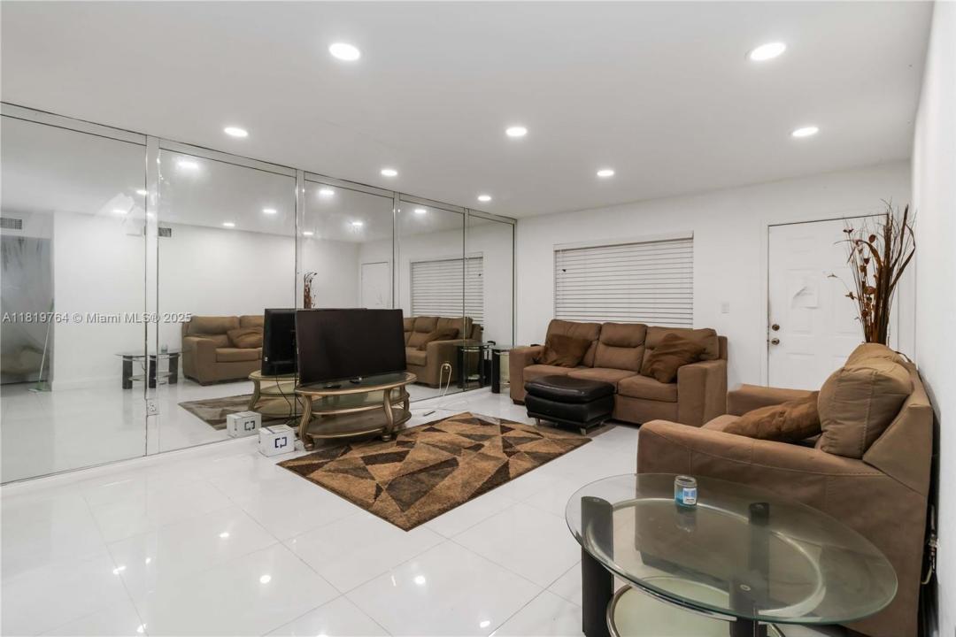 10350 SW 220th St 142, Cutler Bay, 佛罗里达州 33190, 美国