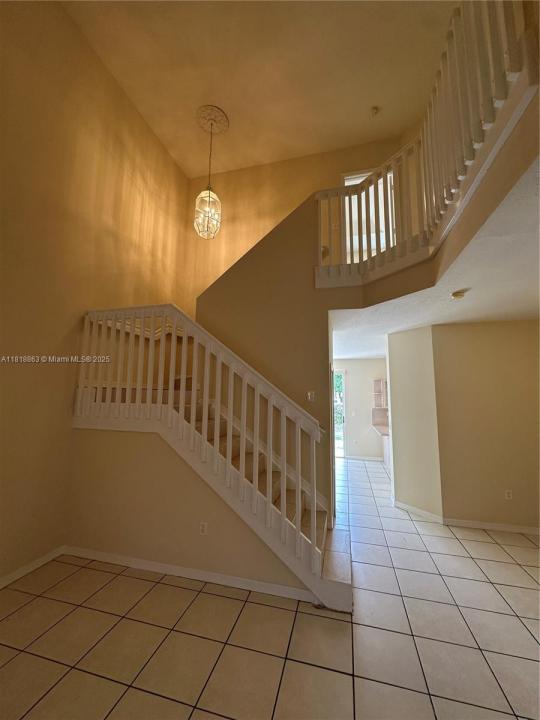 10869 SW 88th Ter 0, Miami, Florida 33176, USA