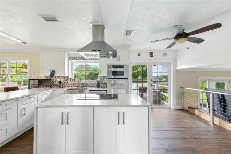 16530 Royal Poinciana Ct, Weston, Florida 33326, USA