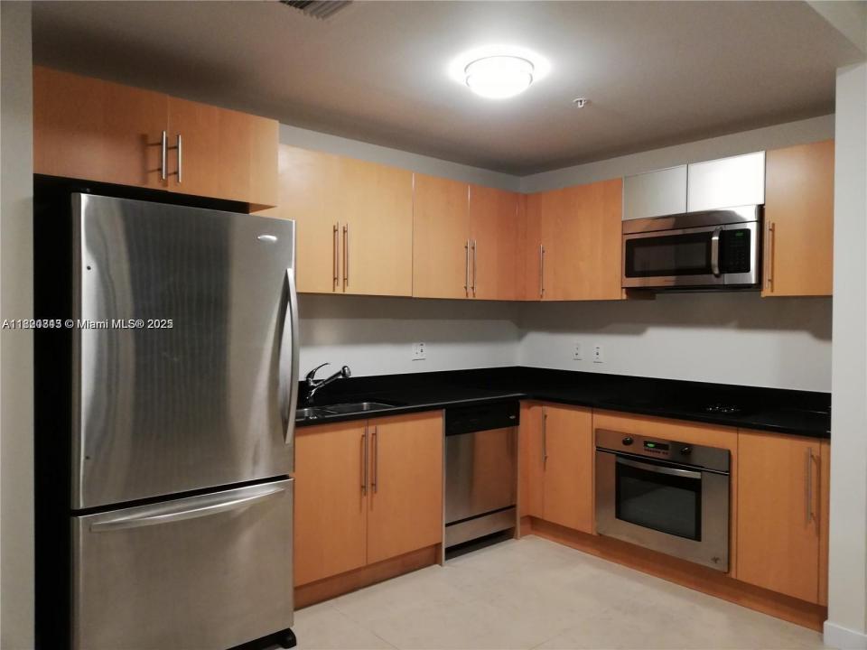 300 S Biscayne Blvd T-2803, Miami, Florida 33131, Estados Unidos
