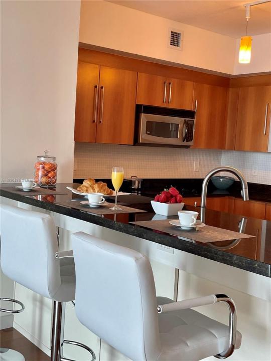 325 S Biscayne Blvd 2615, Miami, フロリダ 33131, アメリカ合衆国