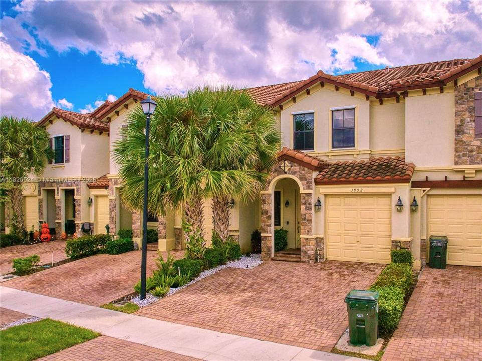 3962 Devenshire Ct, Coconut Creek, Florida 33073