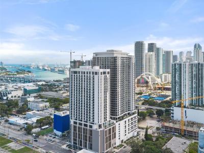 1642 NE 1st Ave 1607, Miami, Florida 33132, USA