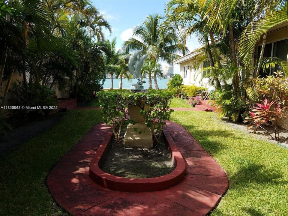 2160 Bay Dr 3, Miami Beach, 佛罗里达州 33141, 美国