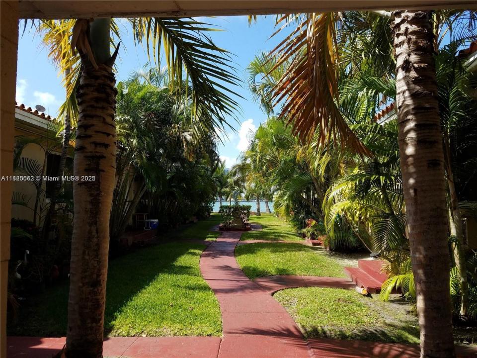 2160 Bay Dr 3, Miami Beach, 佛罗里达州 33141, 美国