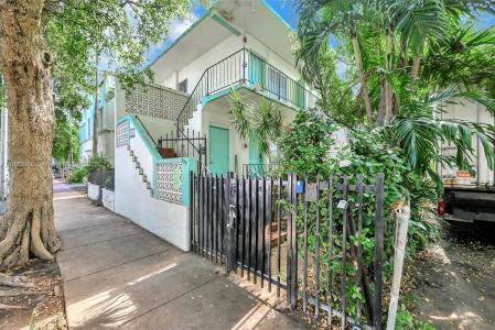 544 Michigan Ave 9, Miami Beach, Florida 33139, USA