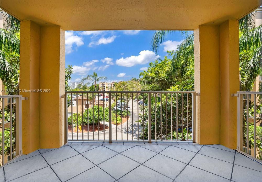 19555 E Country Club Dr 8307, Aventura, Floride 33180, États-Unis