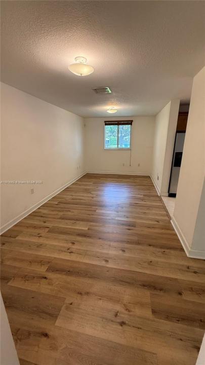 5838 Devonshire Blvd B, Miami, フロリダ 33155, アメリカ合衆国