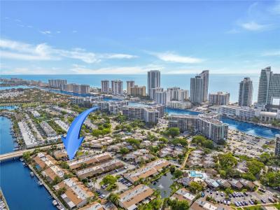 2627 S PARKVIEW DR 2627, Hallandale Beach, Florida 33009, USA