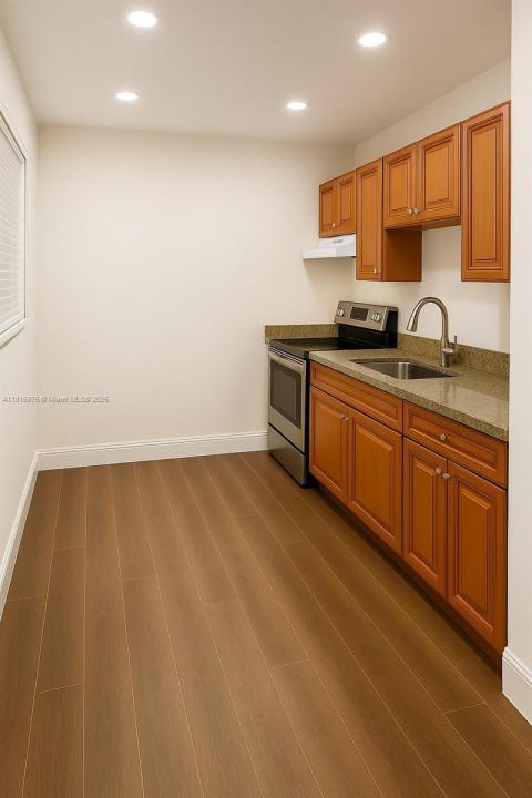 105 NW 14th Way 1, Dania Beach, فلوريدا 33004, الولايات المتحدة