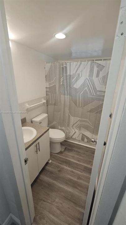 1500 NE 127th St 103, North Miami, Florida 33161, Estados Unidos