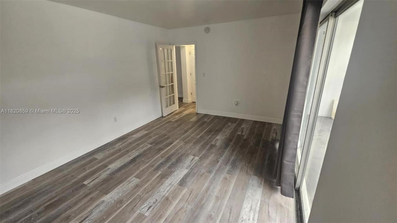 1500 NE 127th St 103, North Miami, Florida 33161, Estados Unidos