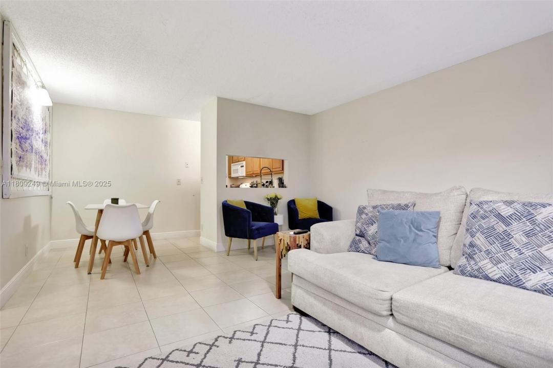 826 Twin Lakes Dr 18-D, Coral Springs, 佛羅里達州 33071, 美國