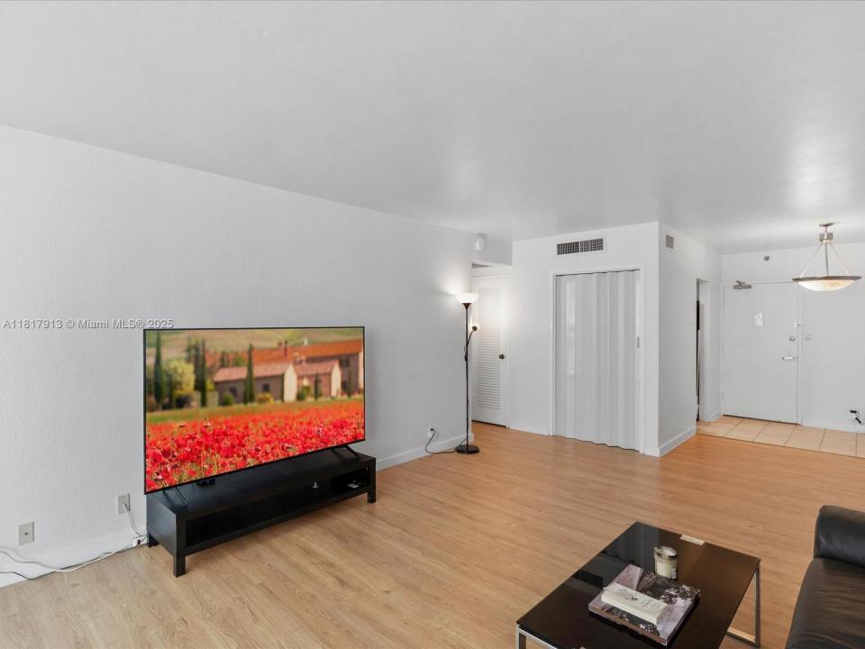 1200 West Ave 823, Miami Beach, Florida 33139