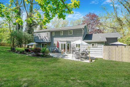 2 Harbor Circle, Huntington, New York 11721, USA