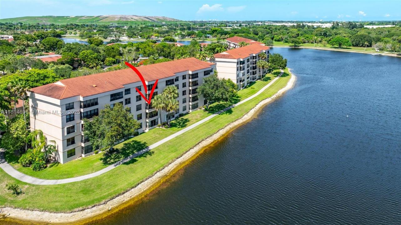 2768 S Carambola Cir S 304, Coconut Creek, Florida 33066