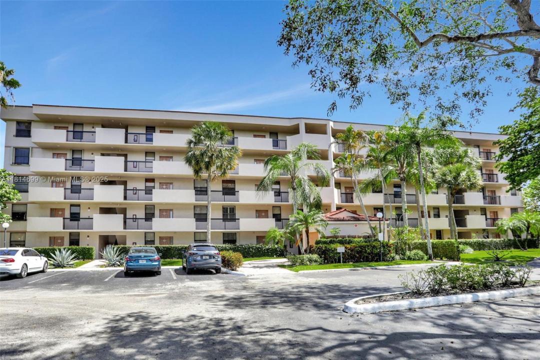 2768 S Carambola Cir S 304, Coconut Creek, Florida 33066