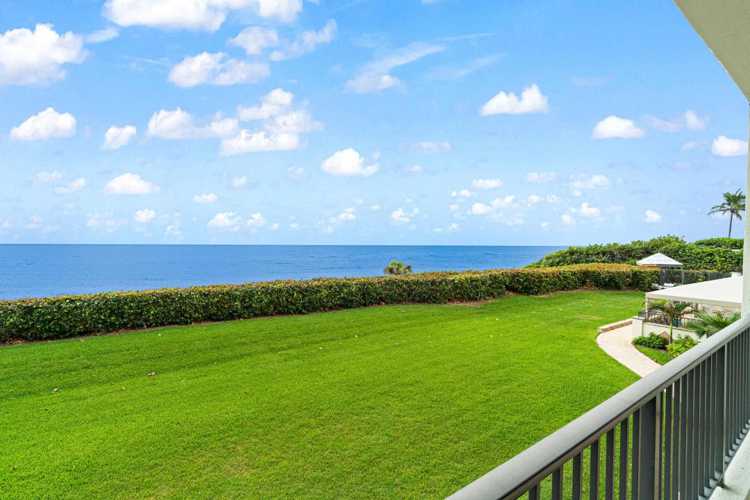 800 Ocean Drive 204, Juno Beach, Florida 33408, USA